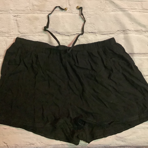 ANGL SHORTS SIZE LARGE. - Picture 2 of 3